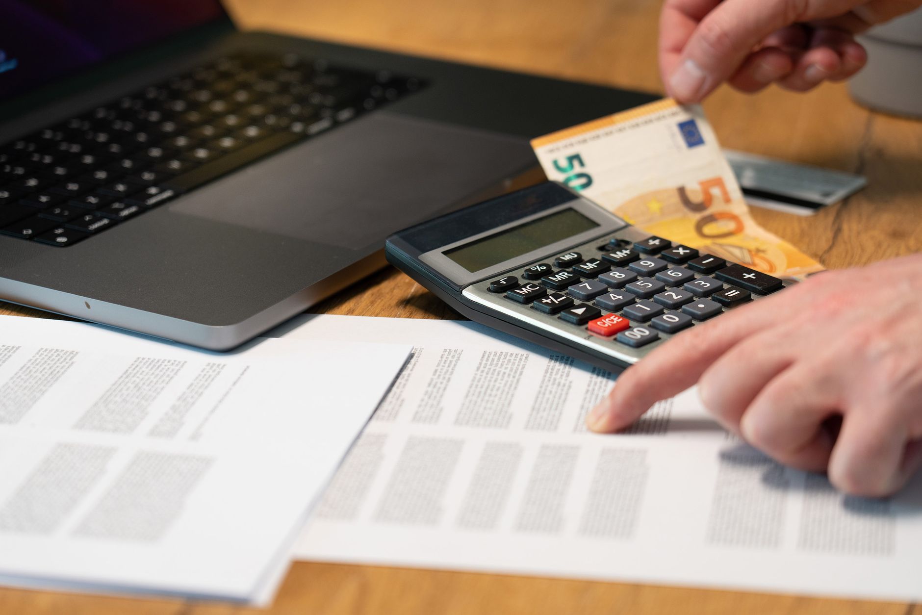 Sparerpauschbetrag 2026 optimal nutzen: 1.000 Euro steuerfrei auf mehrere Banken aufteilen
